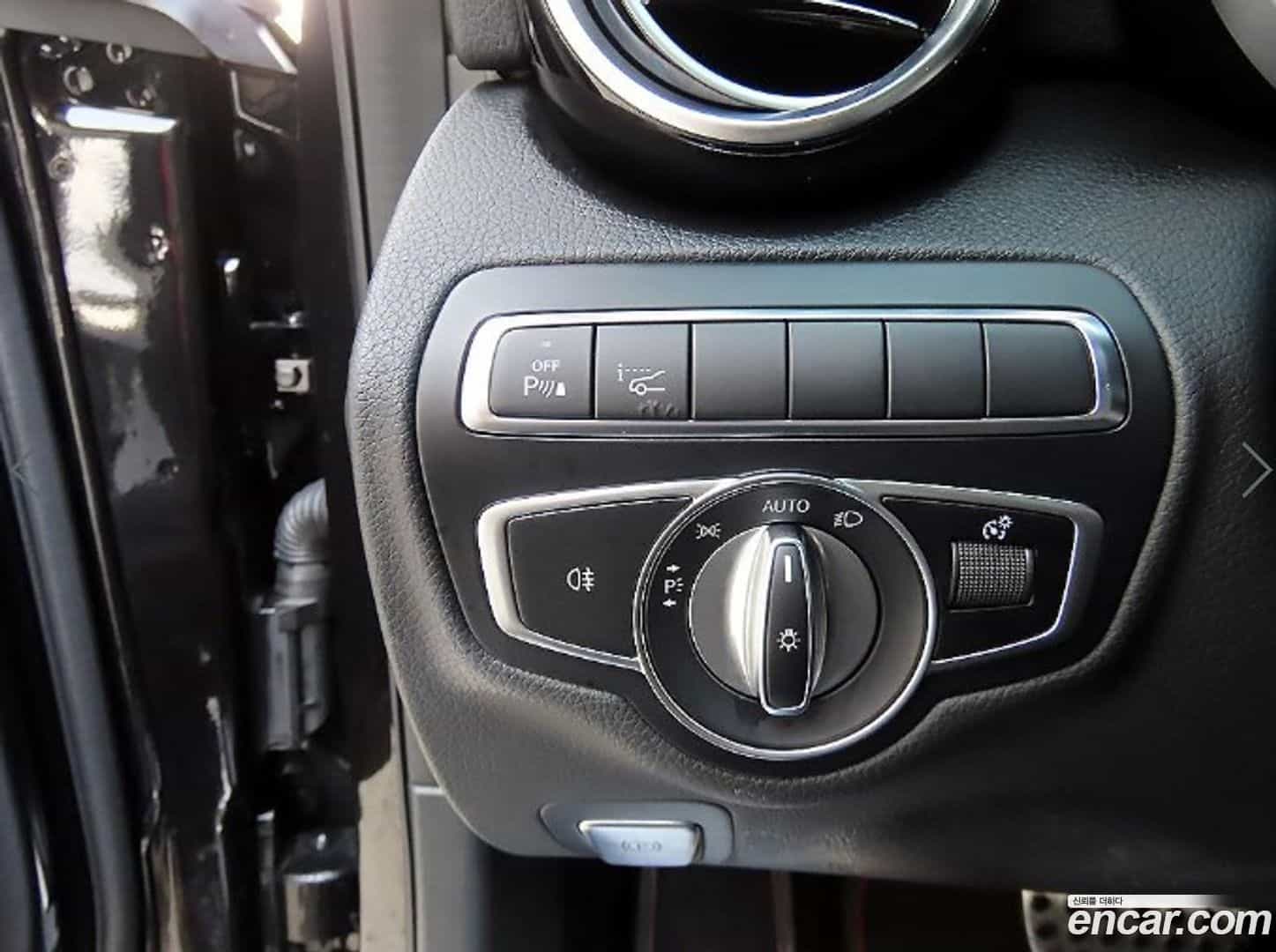 C-Class Mercedes-Benz 2018.3-OPTION-015