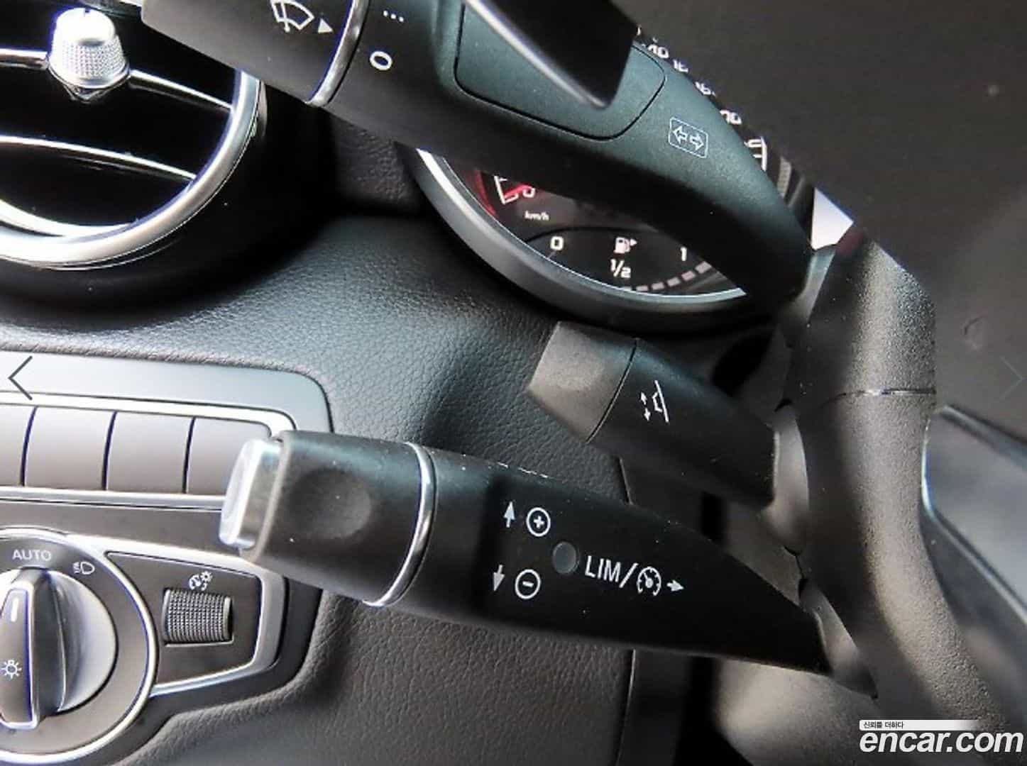 C-Class Mercedes-Benz 2018.3-OPTION-016