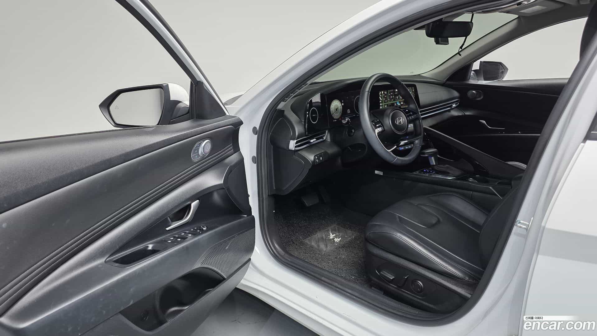 AVANTE Hyundai 2023.4-INNER-010