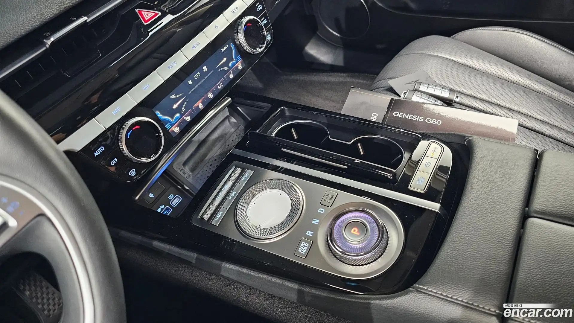 G80 Genesis 2022.2-INNER-009