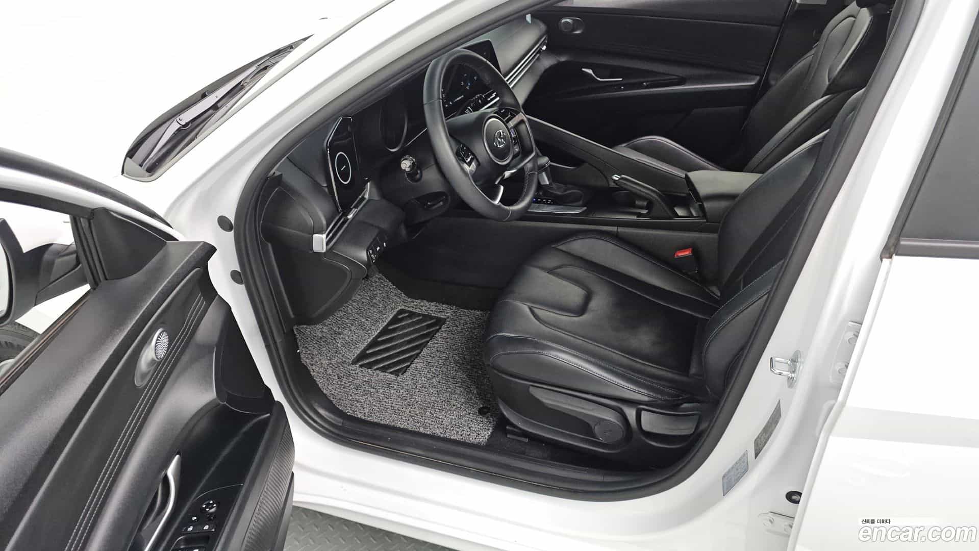 AVANTE Hyundai 2021.2-INNER-010