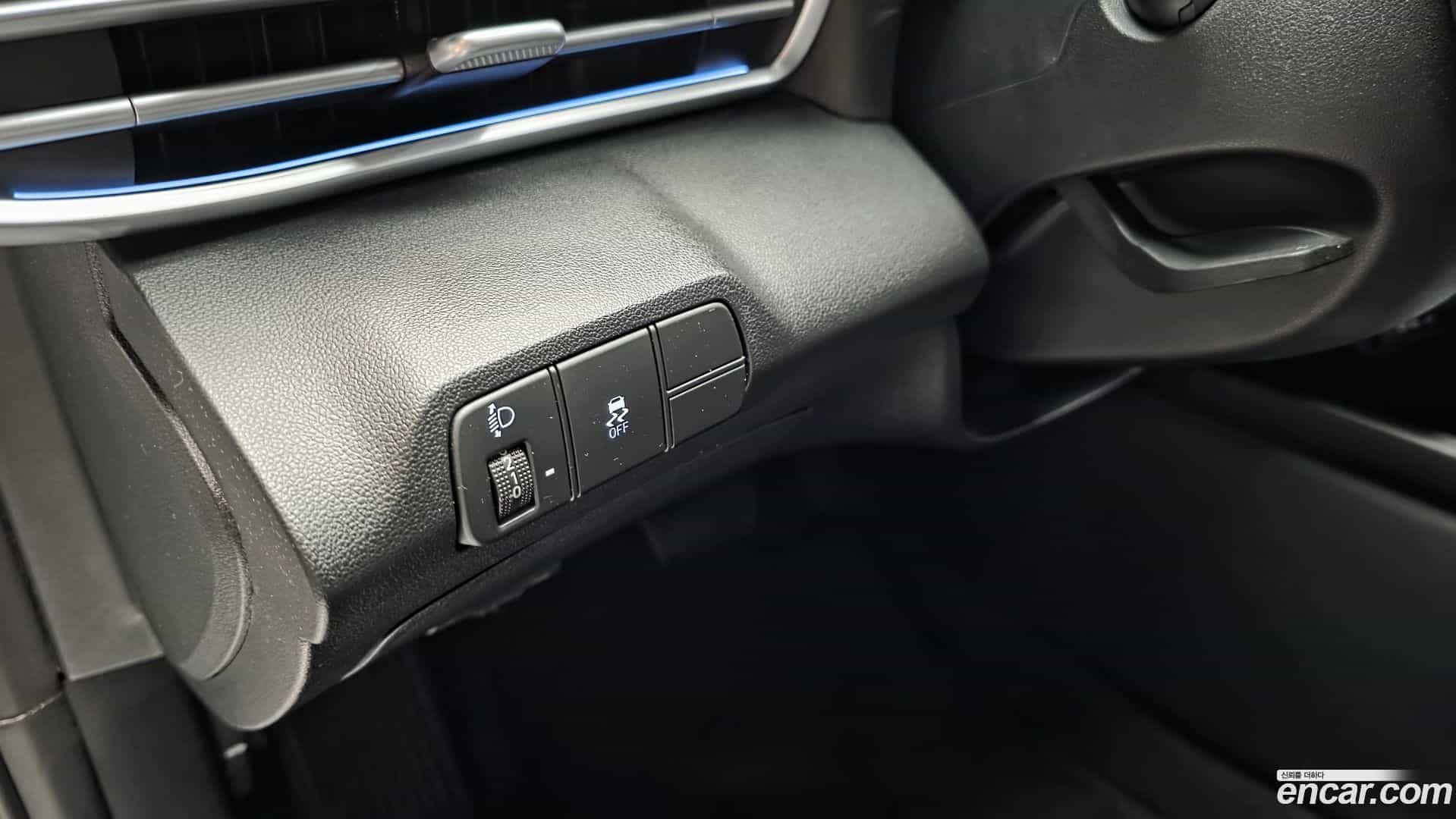 AVANTE Hyundai 2023.3-OPTION-040