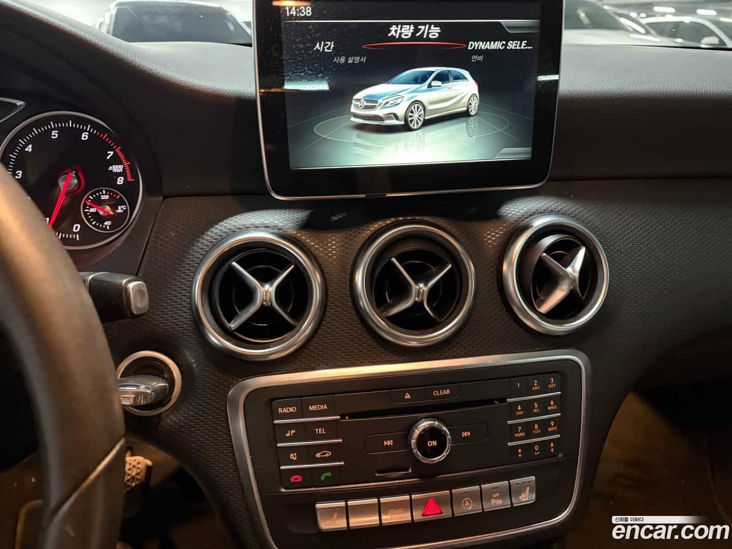 A-Class Mercedes-Benz 2016.3-OUTER-006