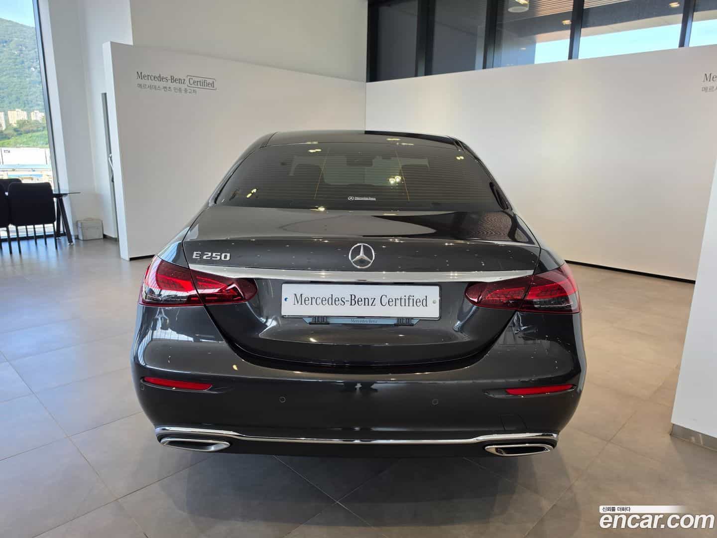 E-Class Mercedes-Benz 2023.9-INNER-007