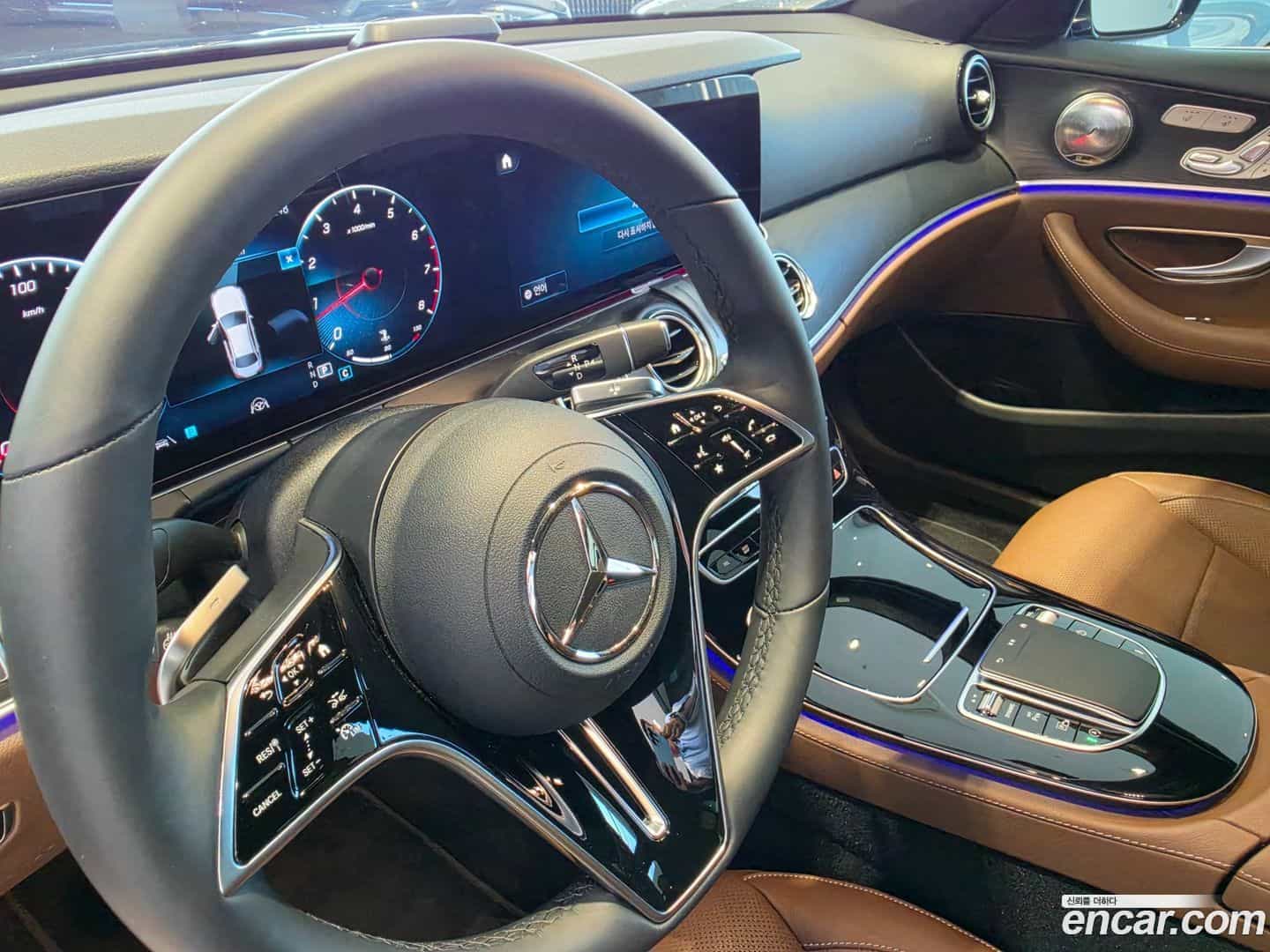 E-Class Mercedes-Benz 2023.9-OPTION-016