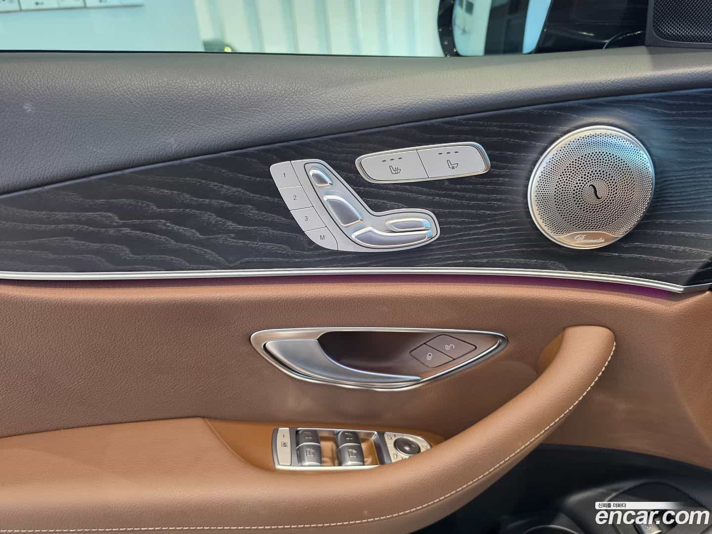E-Class Mercedes-Benz 2023.9-OPTION-021
