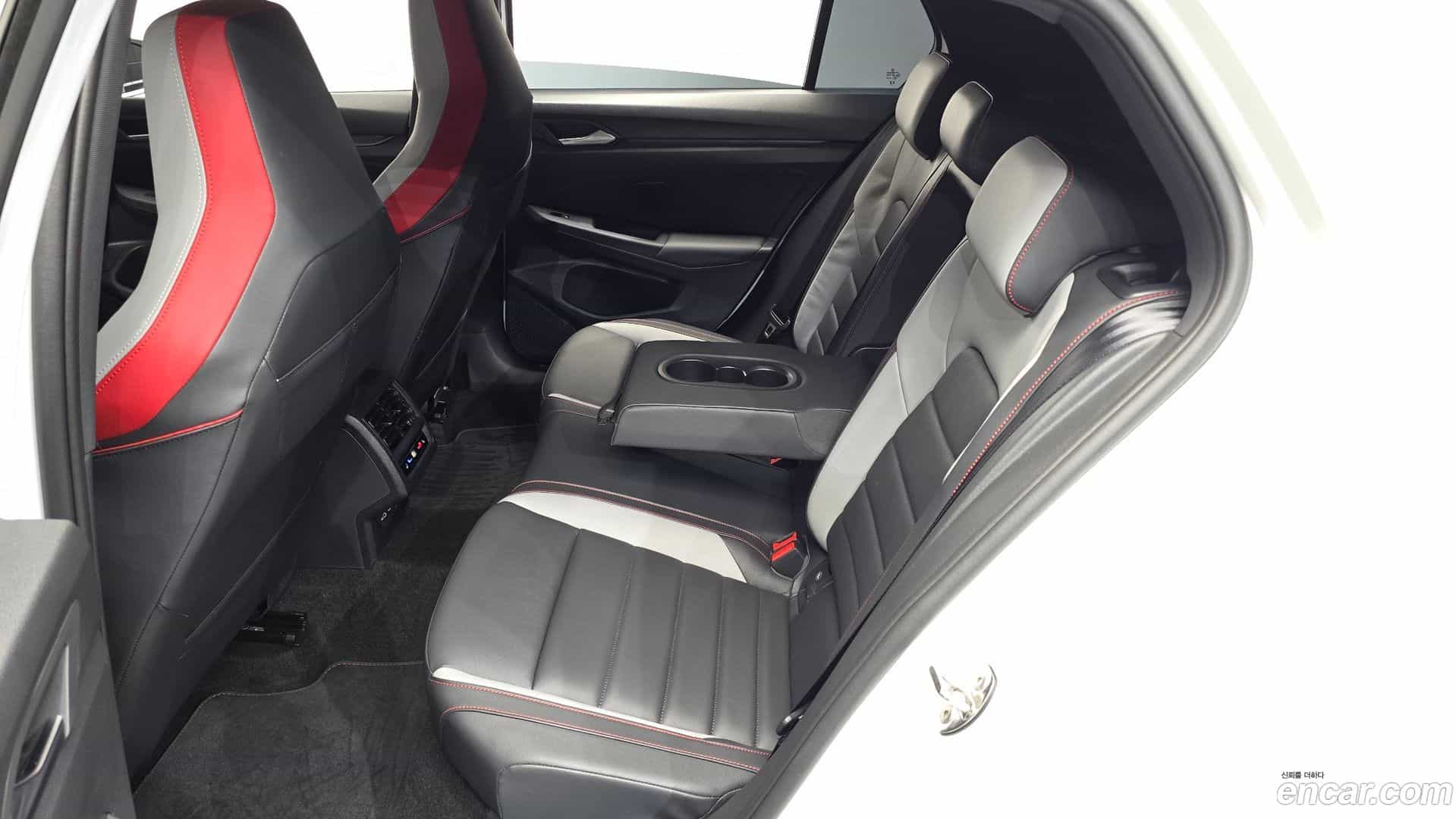 Golf Volkswagen 2025.11-OPTION-015