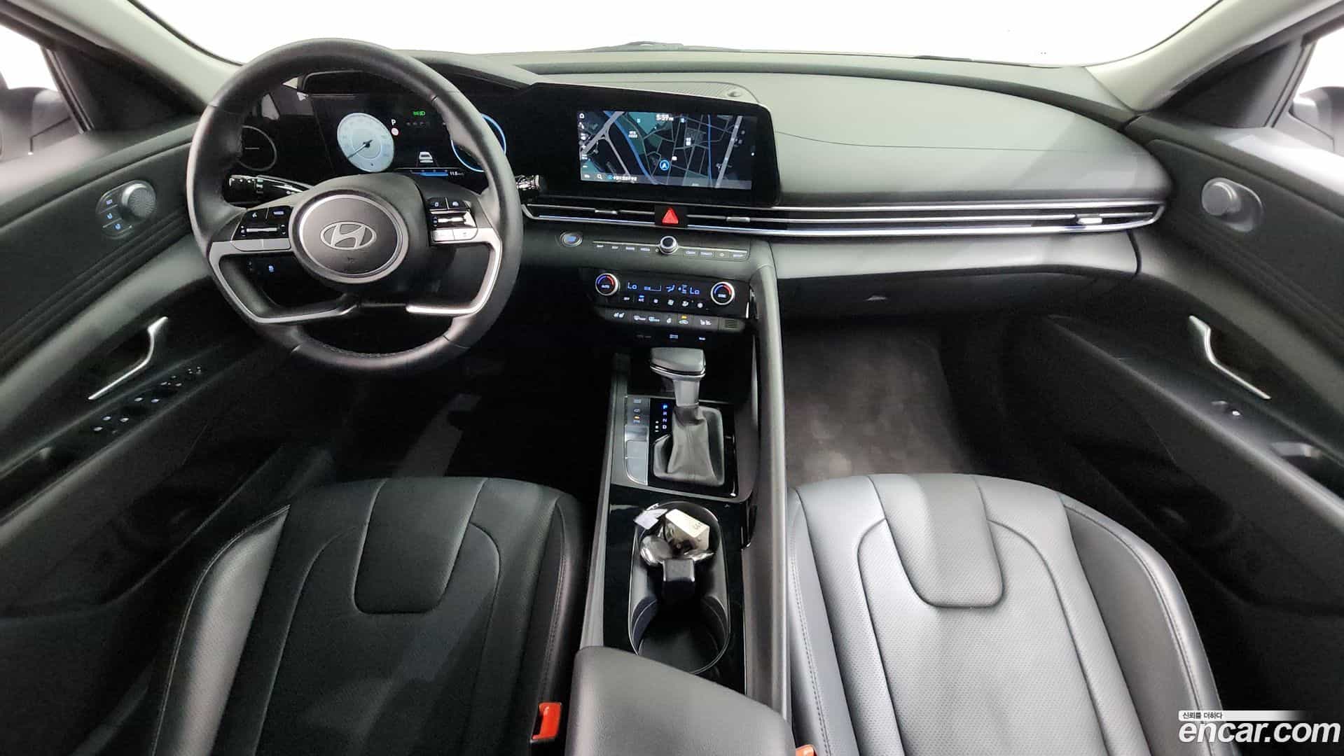 AVANTE Hyundai 2023.11-INNER-007