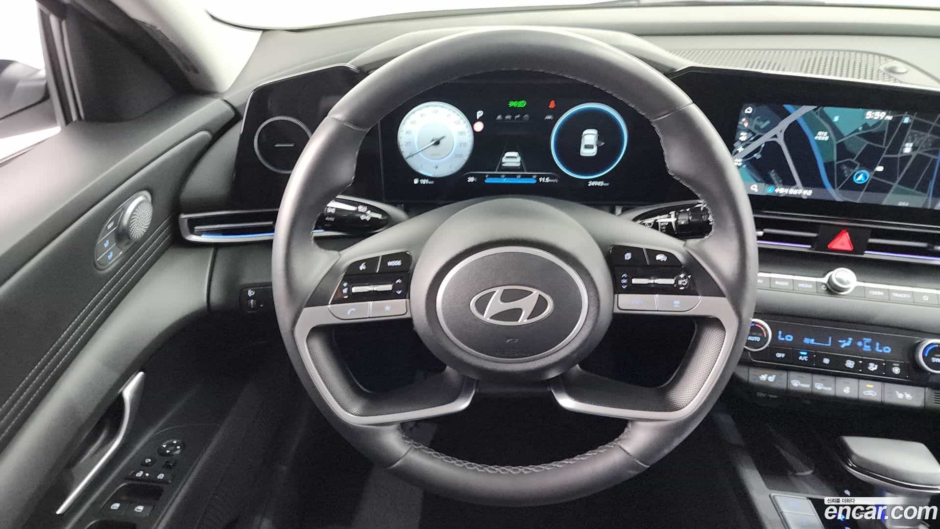 AVANTE Hyundai 2023.11-OPTION-018