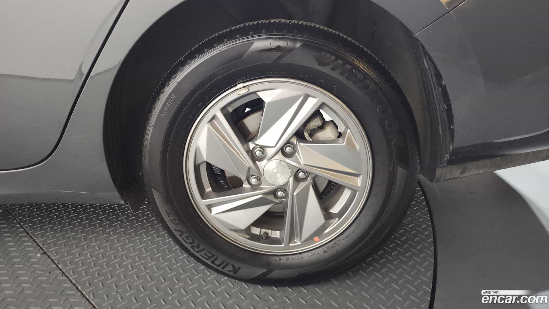 AVANTE Hyundai 2025.1-OUTER-031