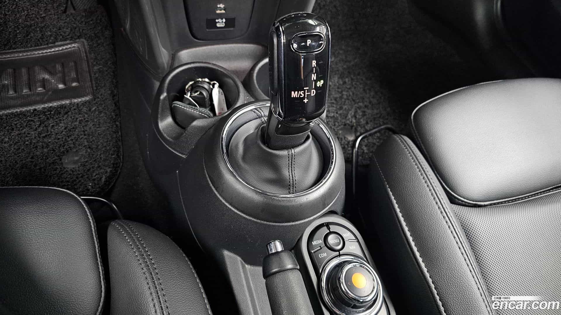 Cooper Mini 2021.4-INNER-009