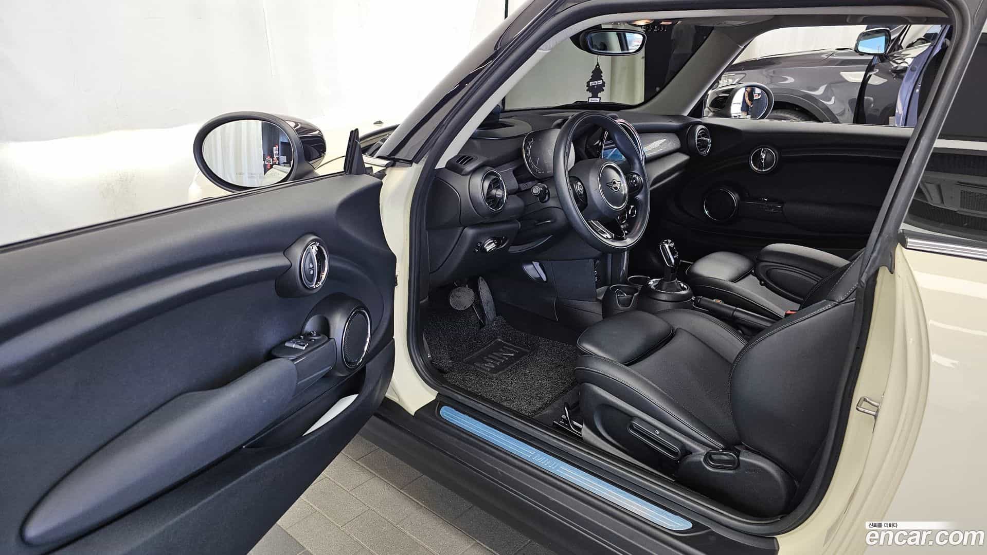 Cooper Mini 2021.4-INNER-010