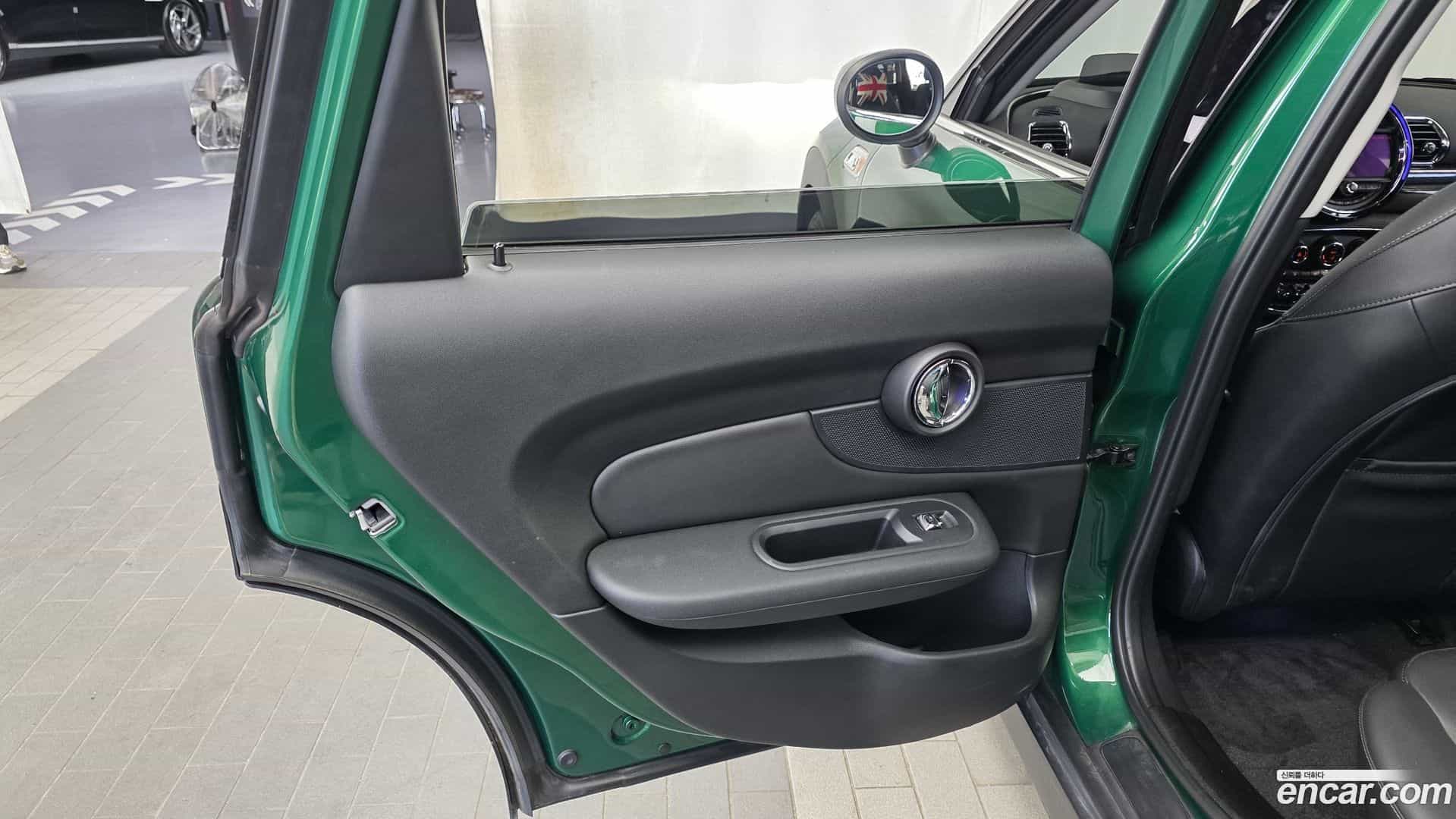 Clubman Mini 2020.5-INNER-035