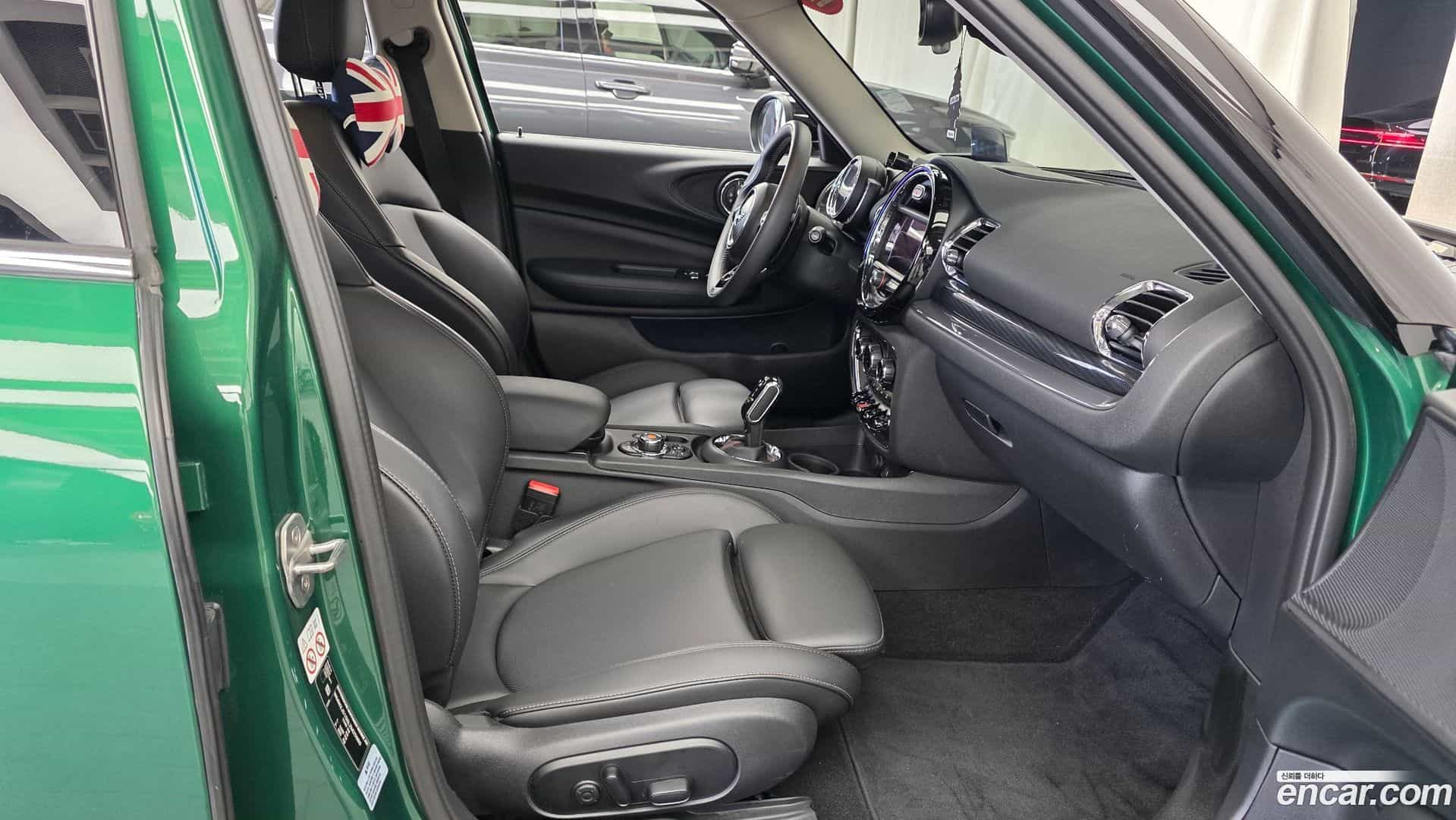 Clubman Mini 2020.5-INNER-036