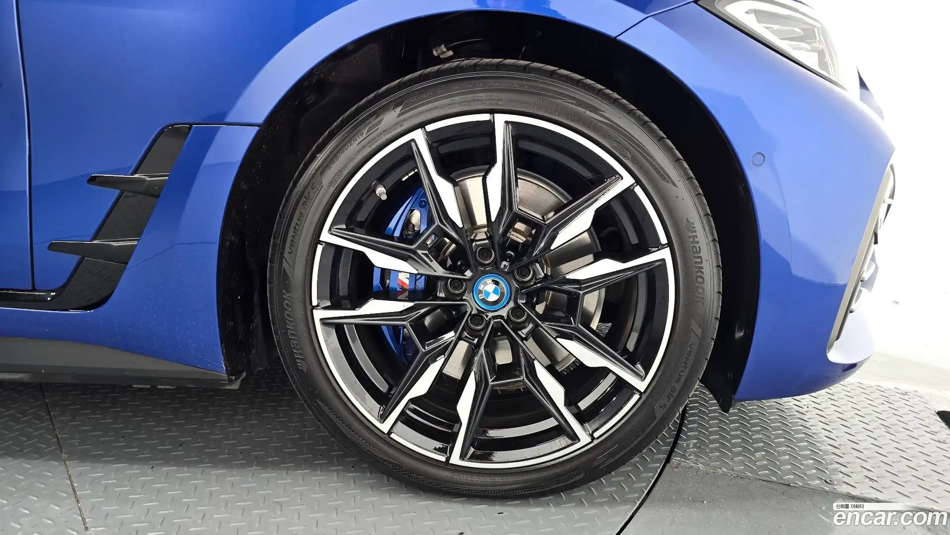 i4 BMW 2023.5-OUTER-031