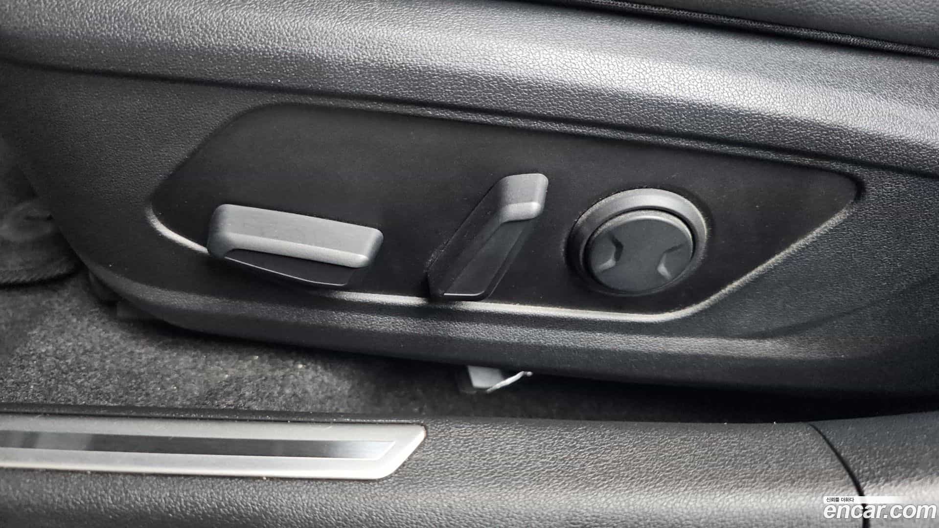AVANTE Hyundai 2021.8-OPTION-044