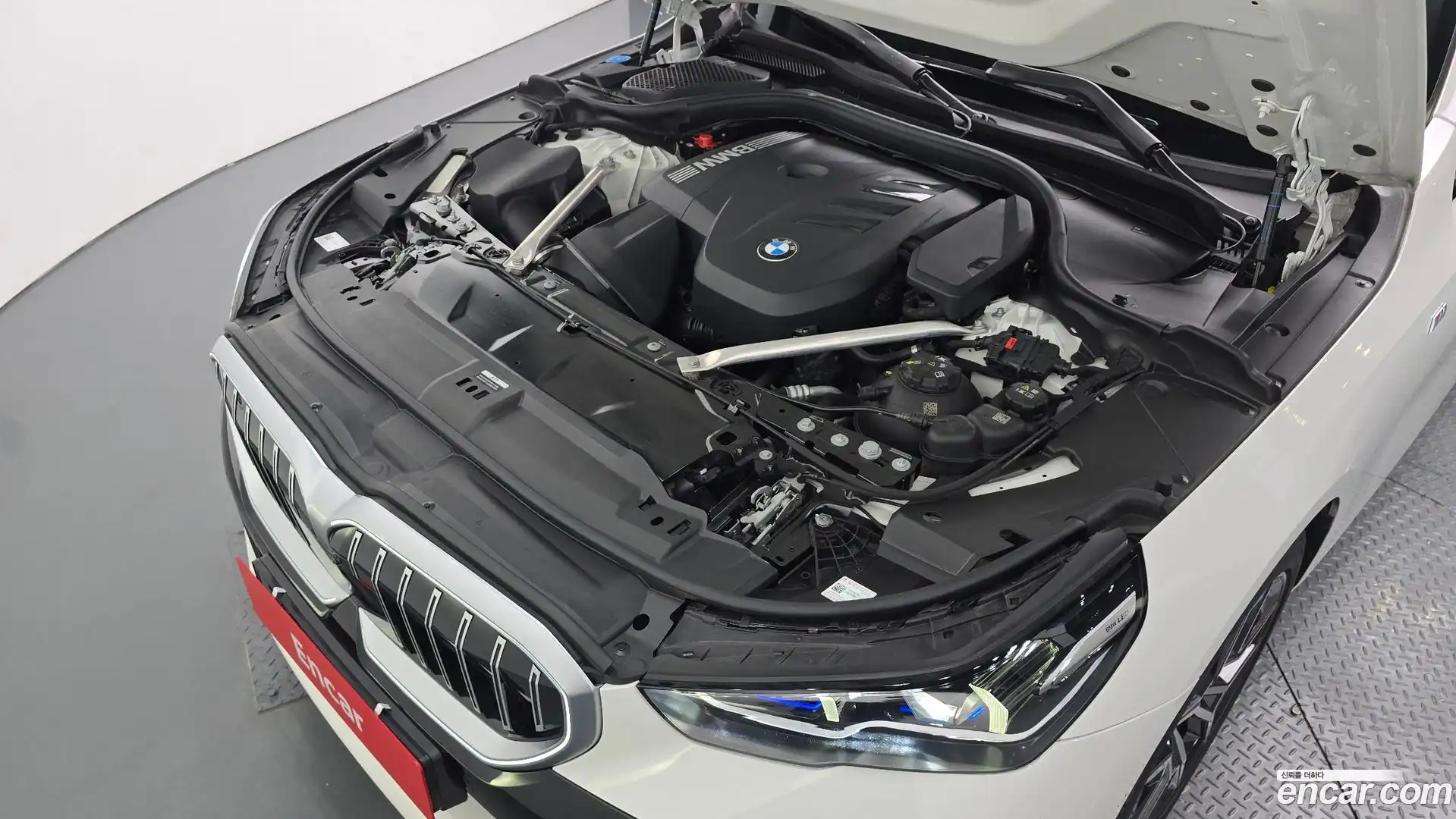 5-Series BMW 2023.10-OUTER-006