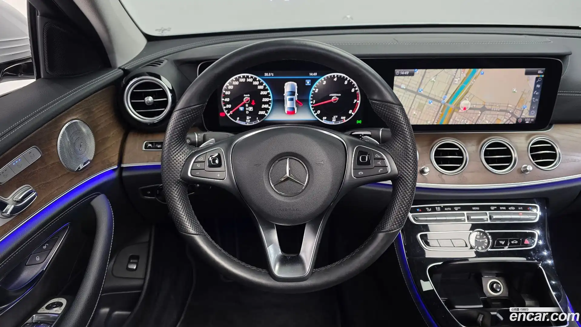 E-Class Mercedes-Benz 2017.9-OPTION-017