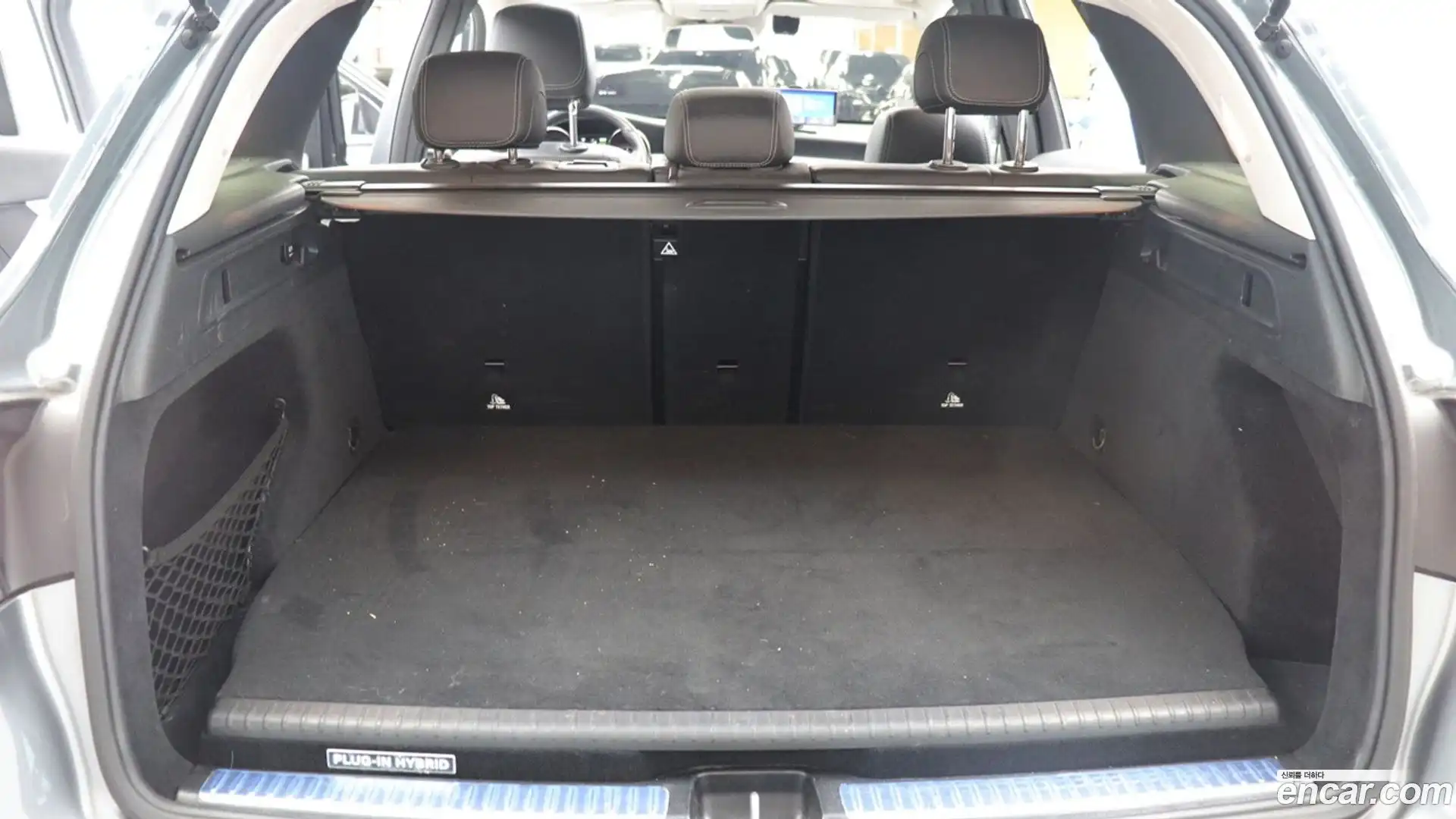 GLC-Class Mercedes-Benz 2018.10-OPTION-016