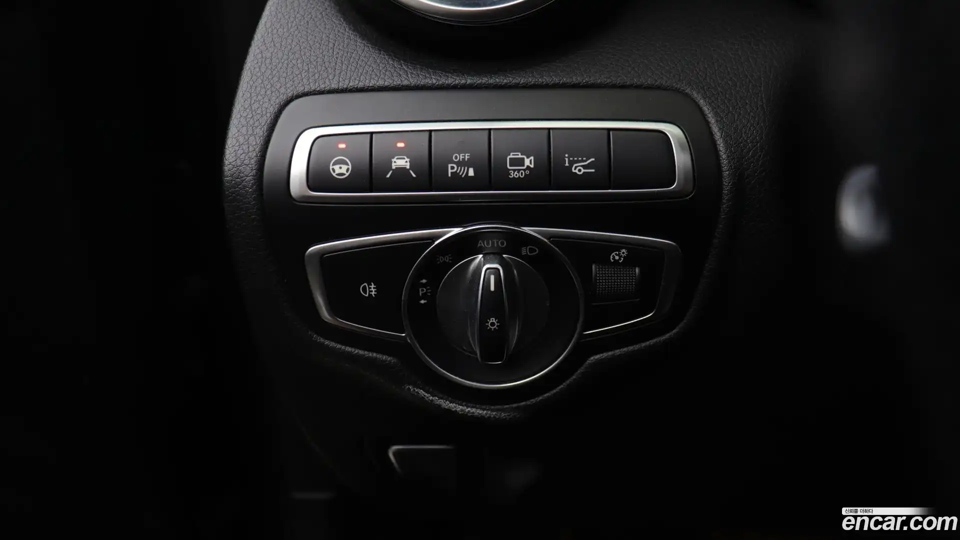 GLC-Class Mercedes-Benz 2018.10-OPTION-024