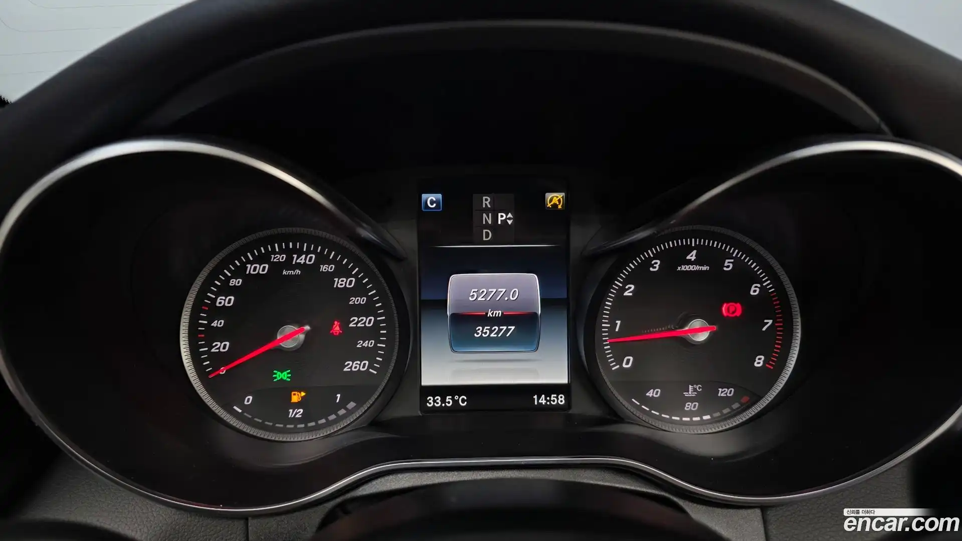 C-Class Mercedes-Benz 2017.5-INNER-008