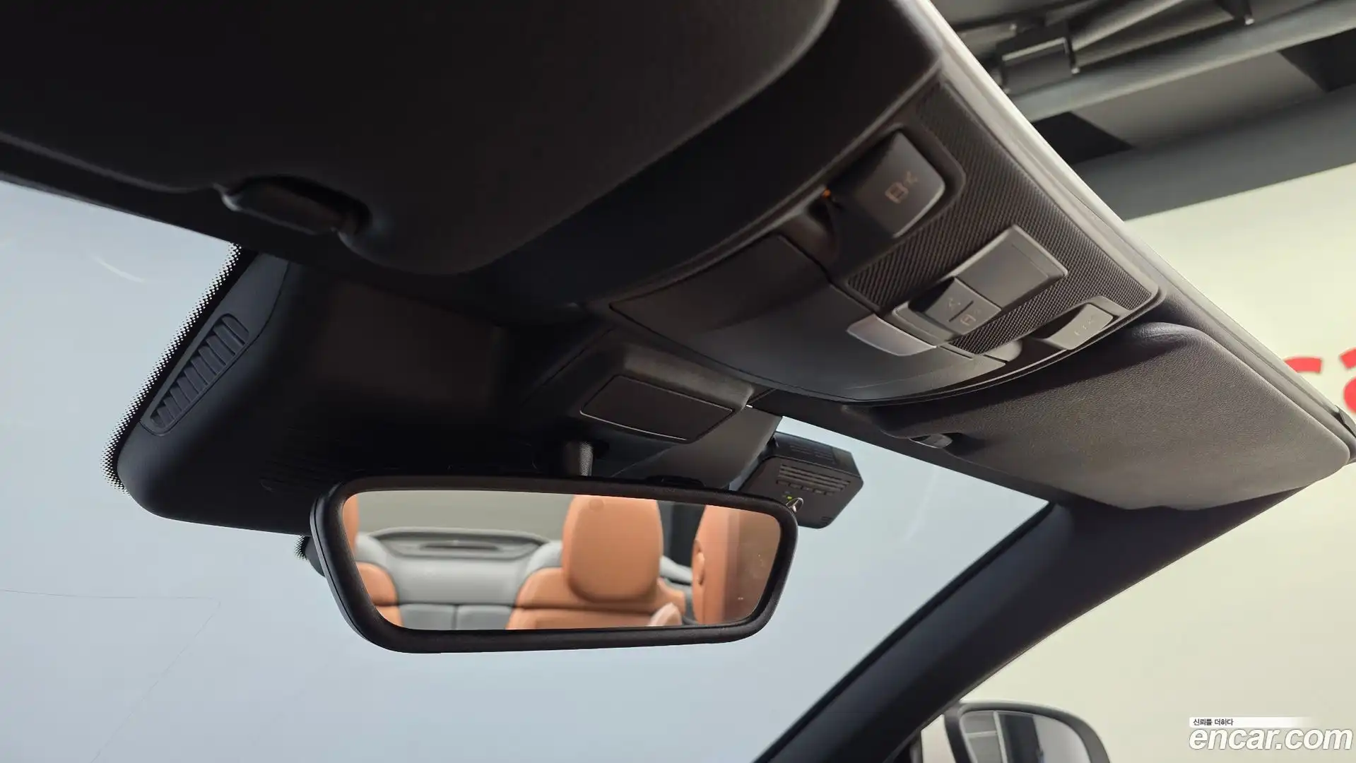 C-Class Mercedes-Benz 2017.5-OPTION-023