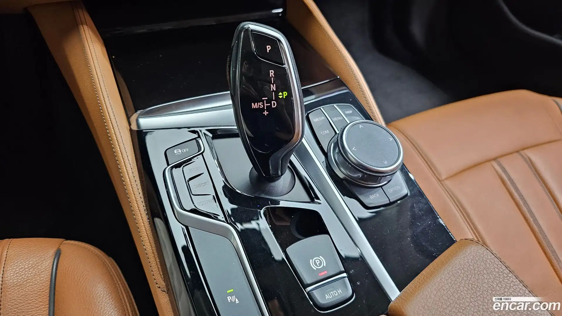 5-Series BMW 2018.2-INNER-009