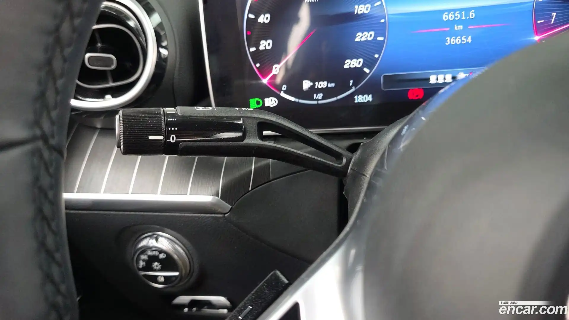 C-Class Mercedes-Benz 2023.11-OPTION-041