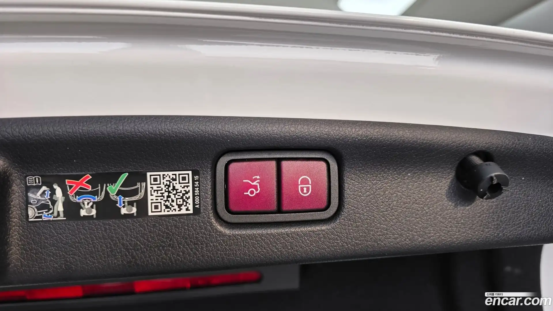 C-Class Mercedes-Benz 2023.11-OPTION-042