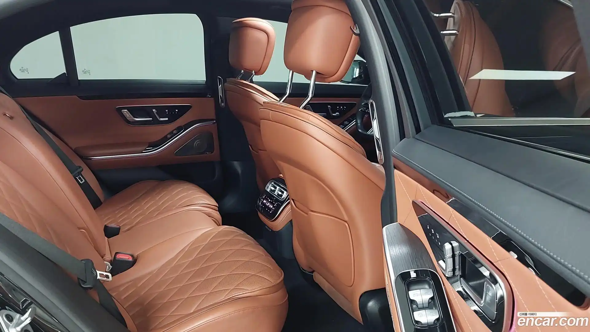S-Class Mercedes-Benz 2022.0-INNER-010