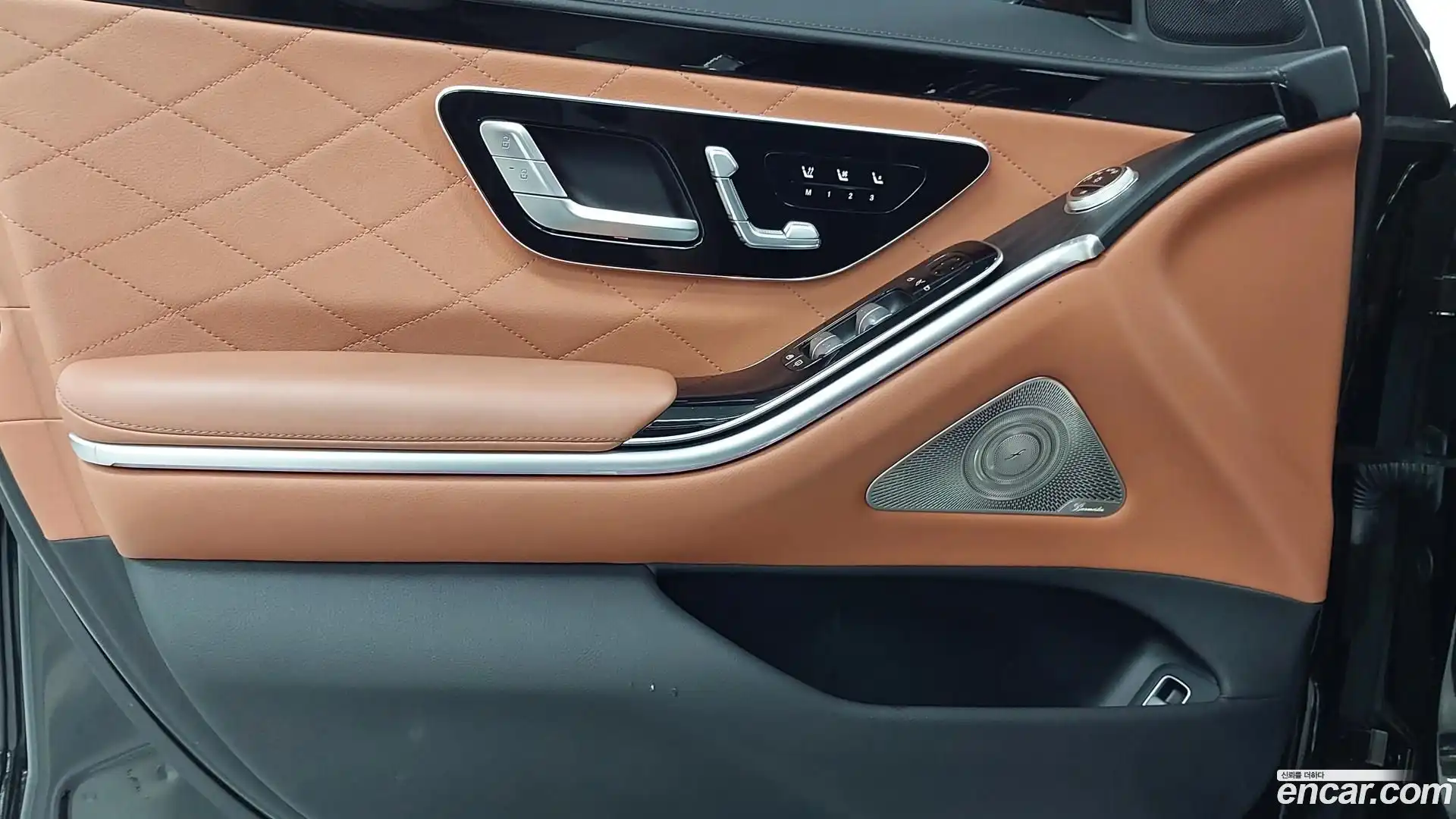 S-Class Mercedes-Benz 2022.0-OPTION-019