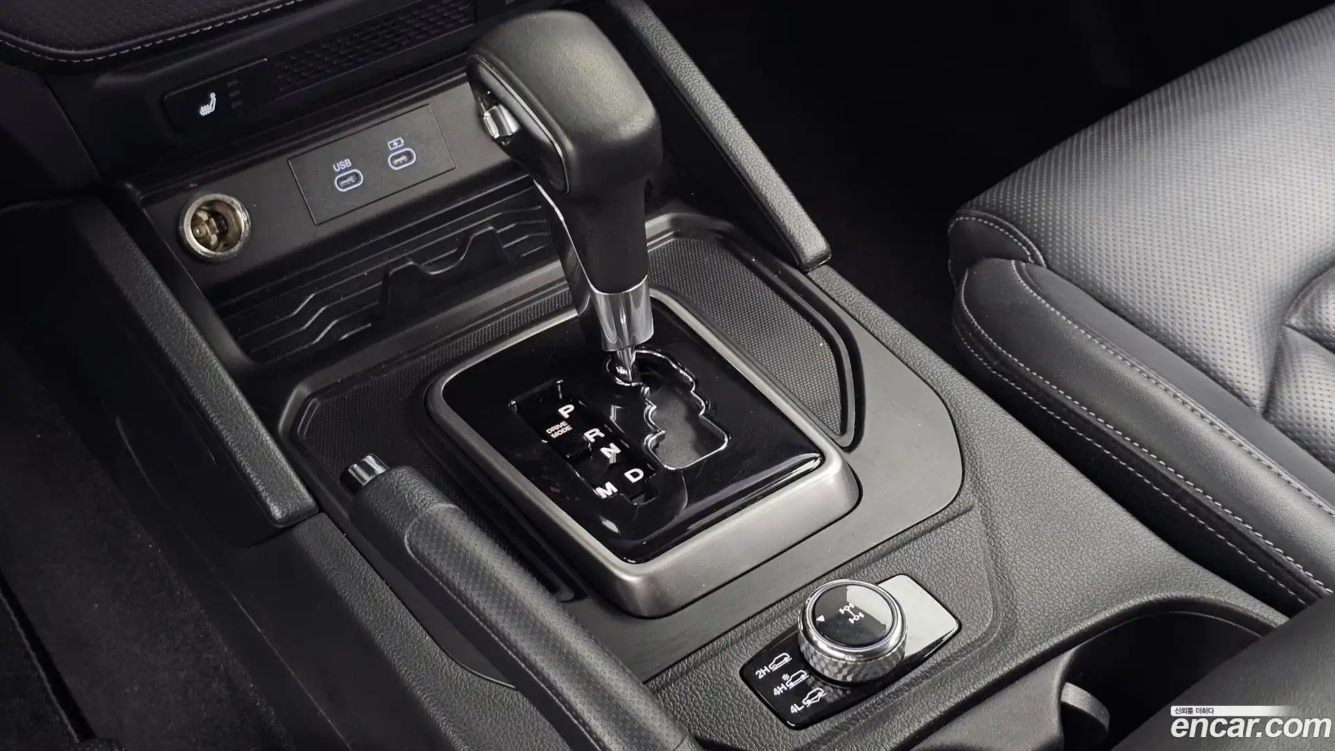 Rexton KG Mobility 2024.2-INNER-009