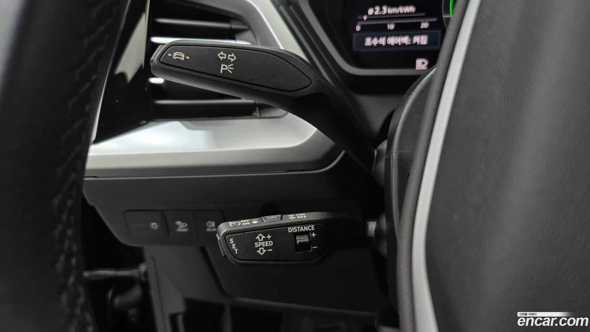 Q4 e-tron Audi 2023.11-OPTION-022