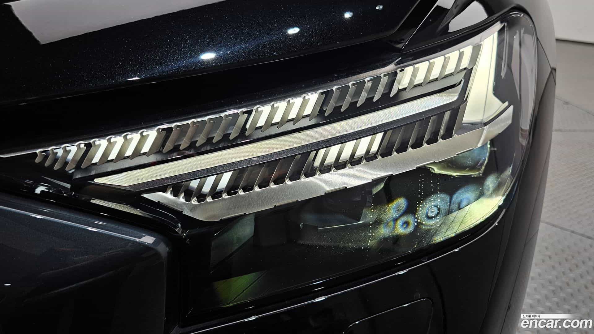 Q4 e-tron Audi 2023.11-OUTER-032