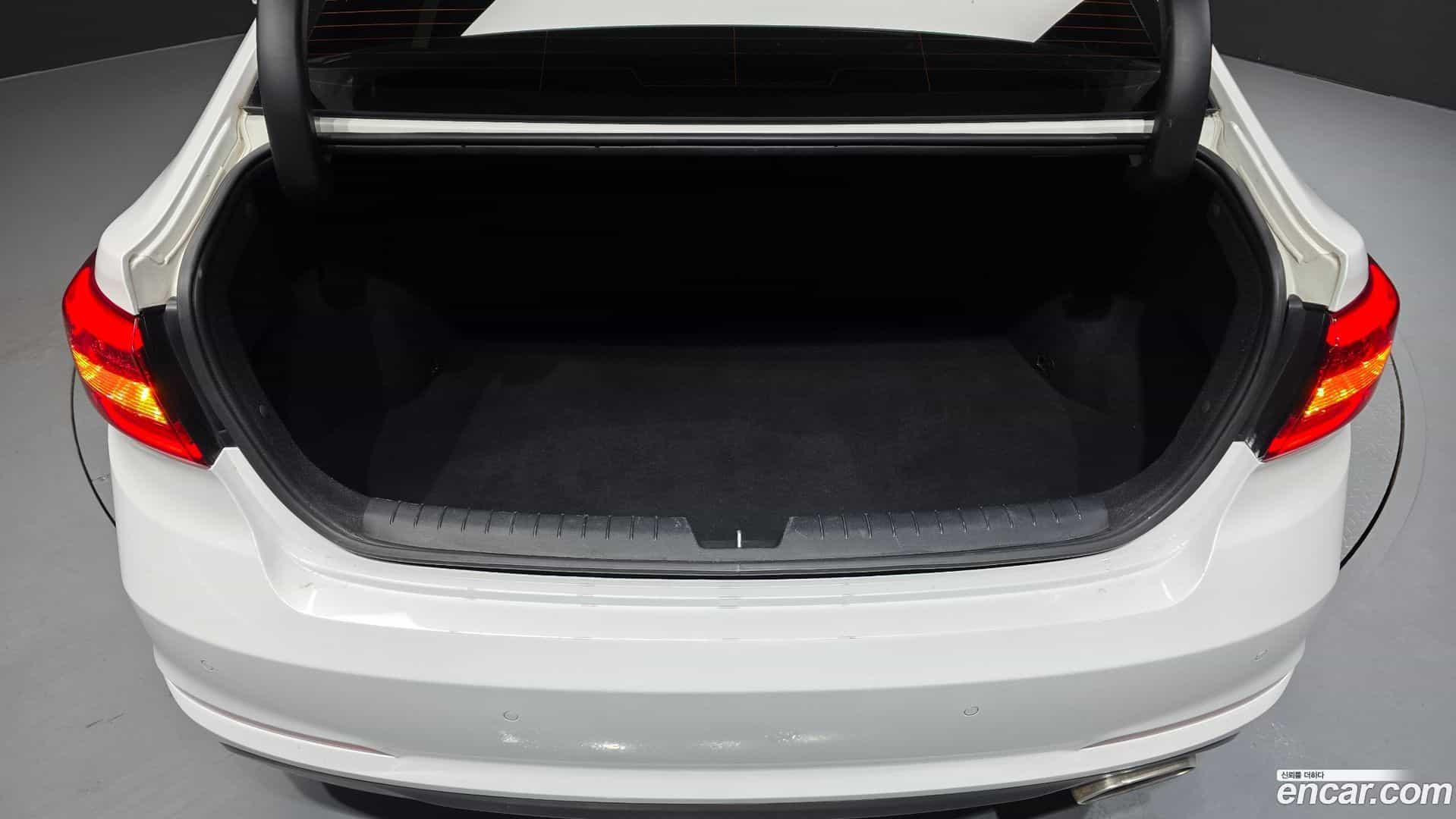 Sonata Hyundai 2017.5-OPTION-021