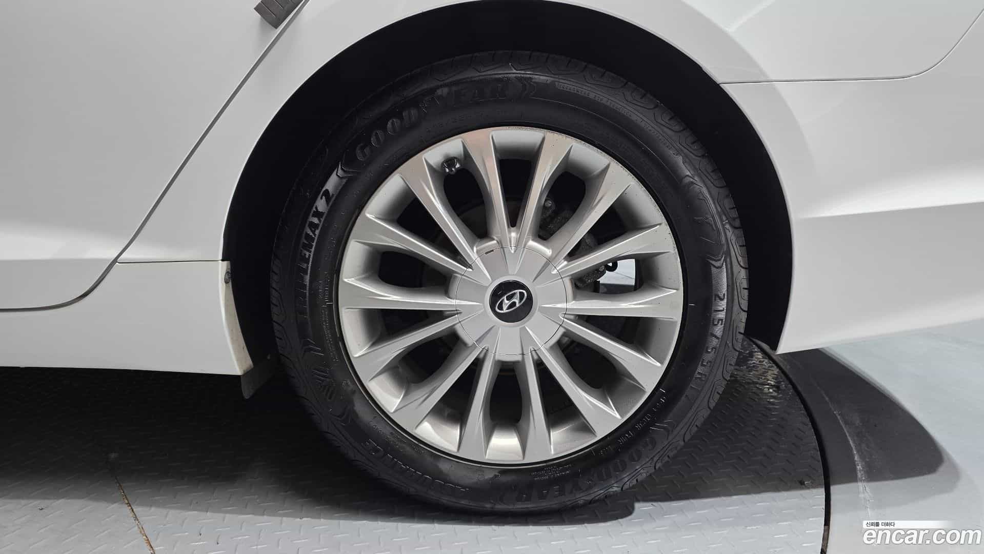 Sonata Hyundai 2017.5-OUTER-031