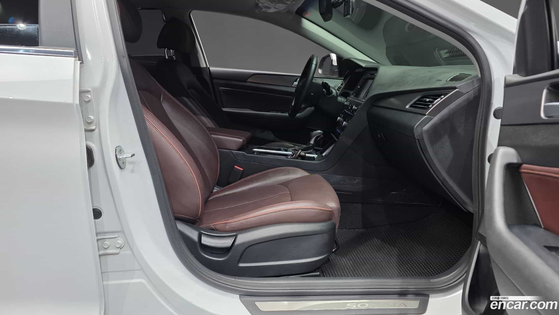 Sonata Hyundai 2017.5-INNER-036