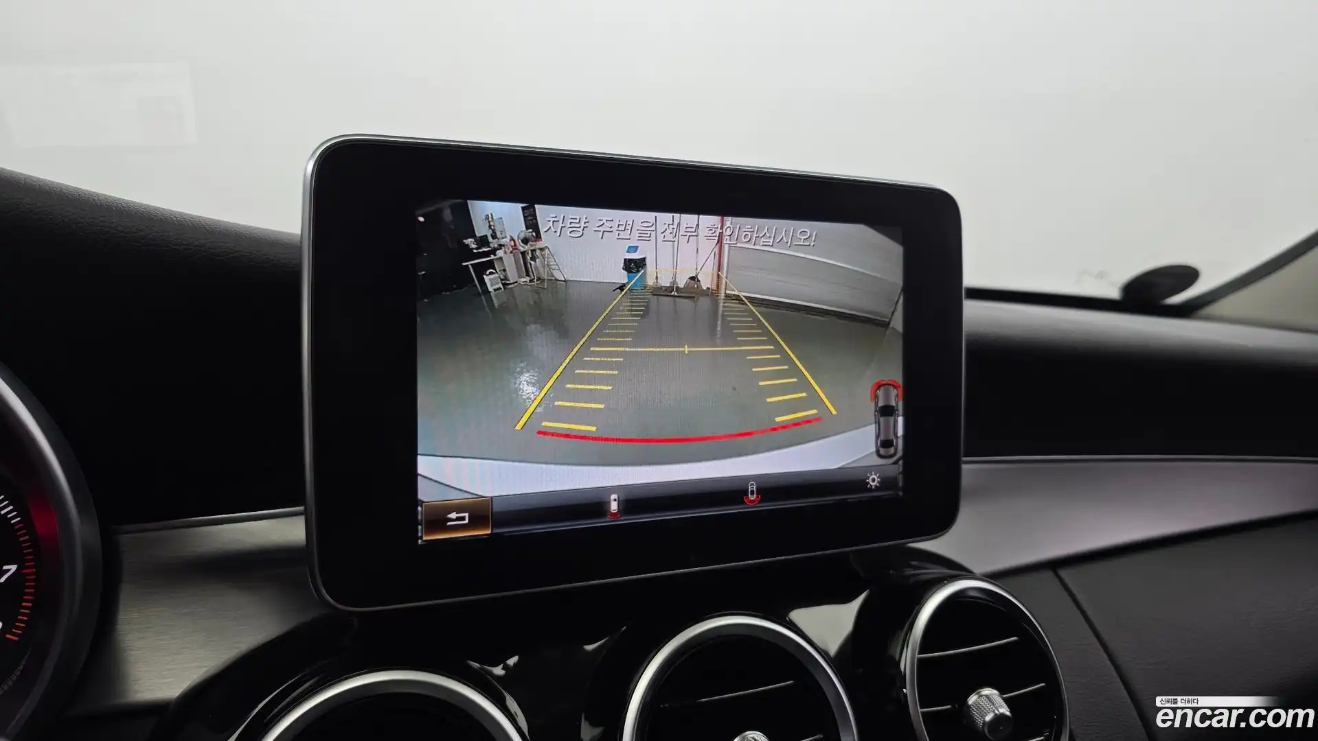 C-Class Mercedes-Benz 2015.7-OPTION-021