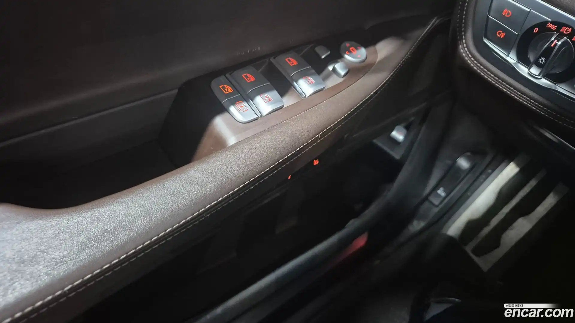 7-Series BMW 2018.6-INNER-010
