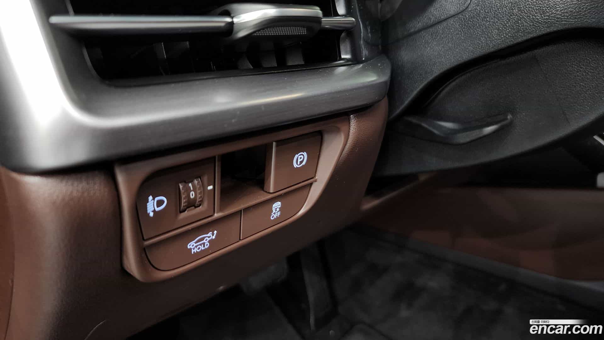 Grandeur Hyundai 2023.1-OPTION-024
