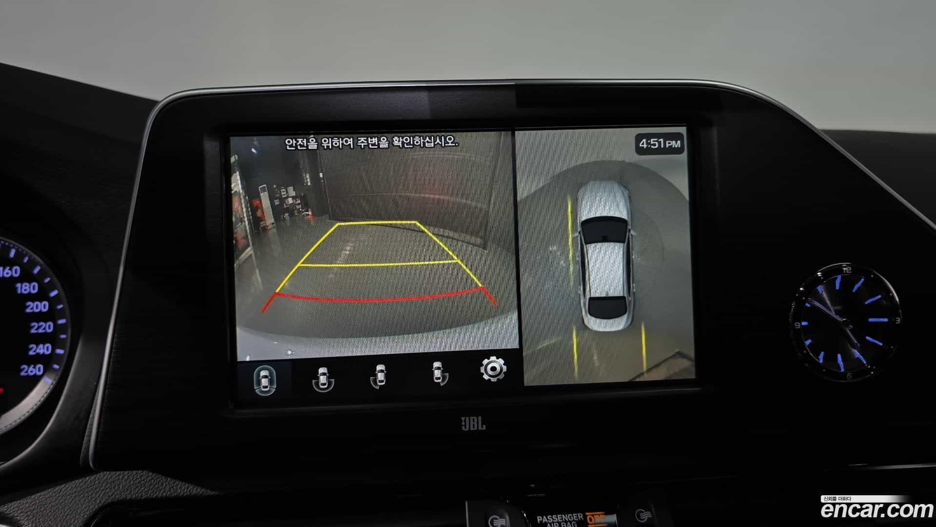 Grandeur Hyundai 2017.10-OPTION-018