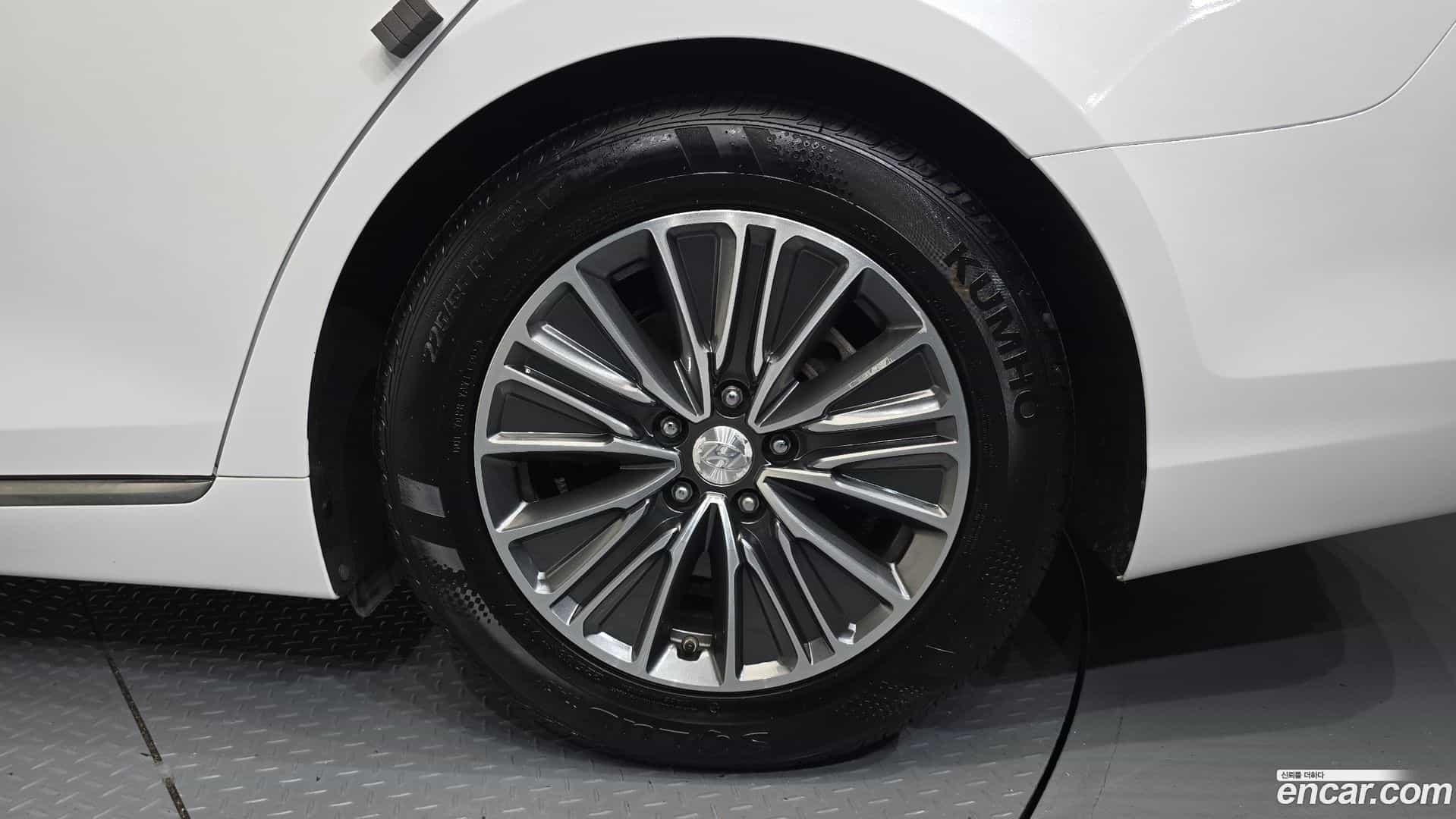 Grandeur Hyundai 2017.10-OUTER-031