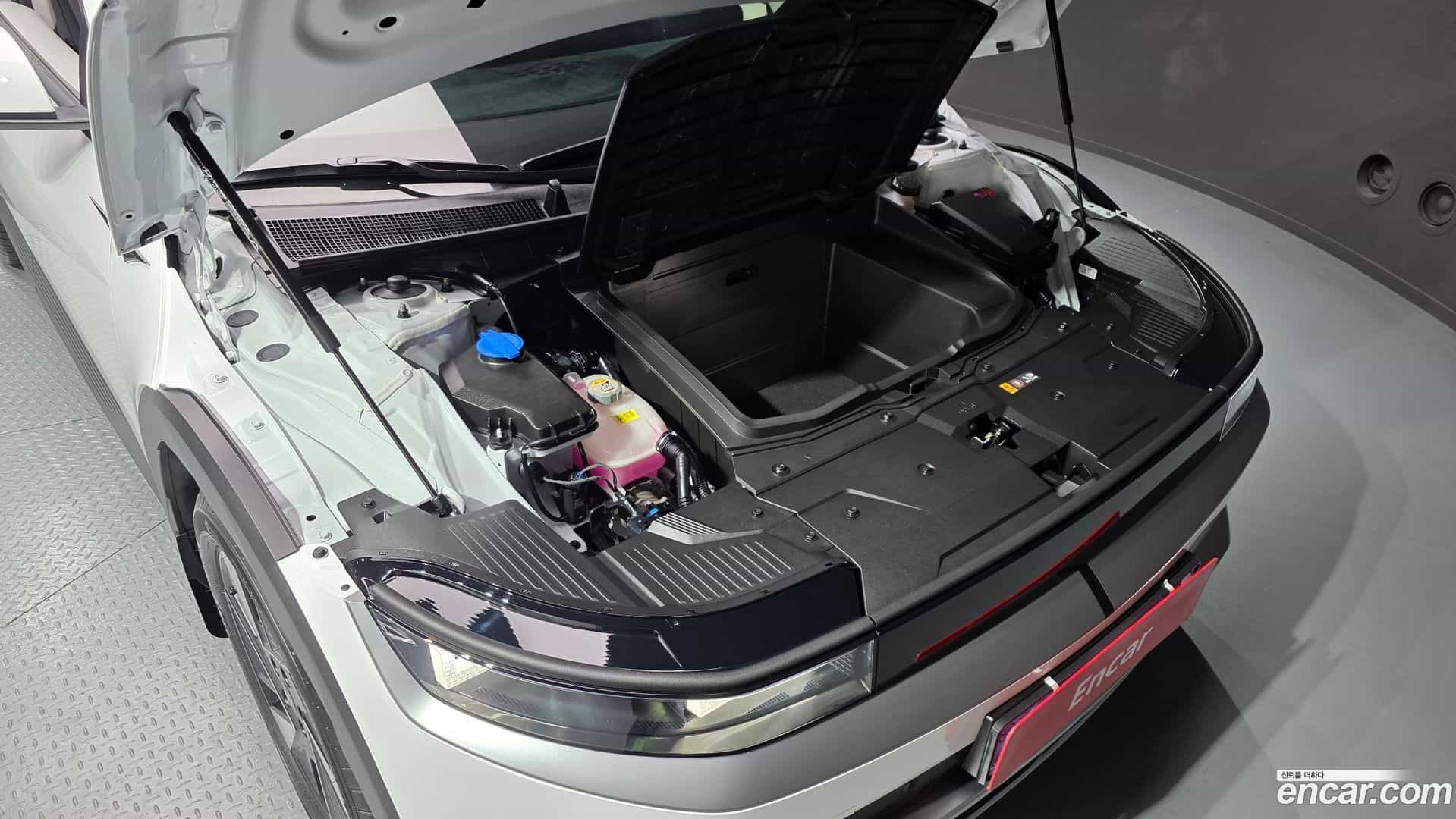 Ioniq5 Hyundai 2025.1-OUTER-006
