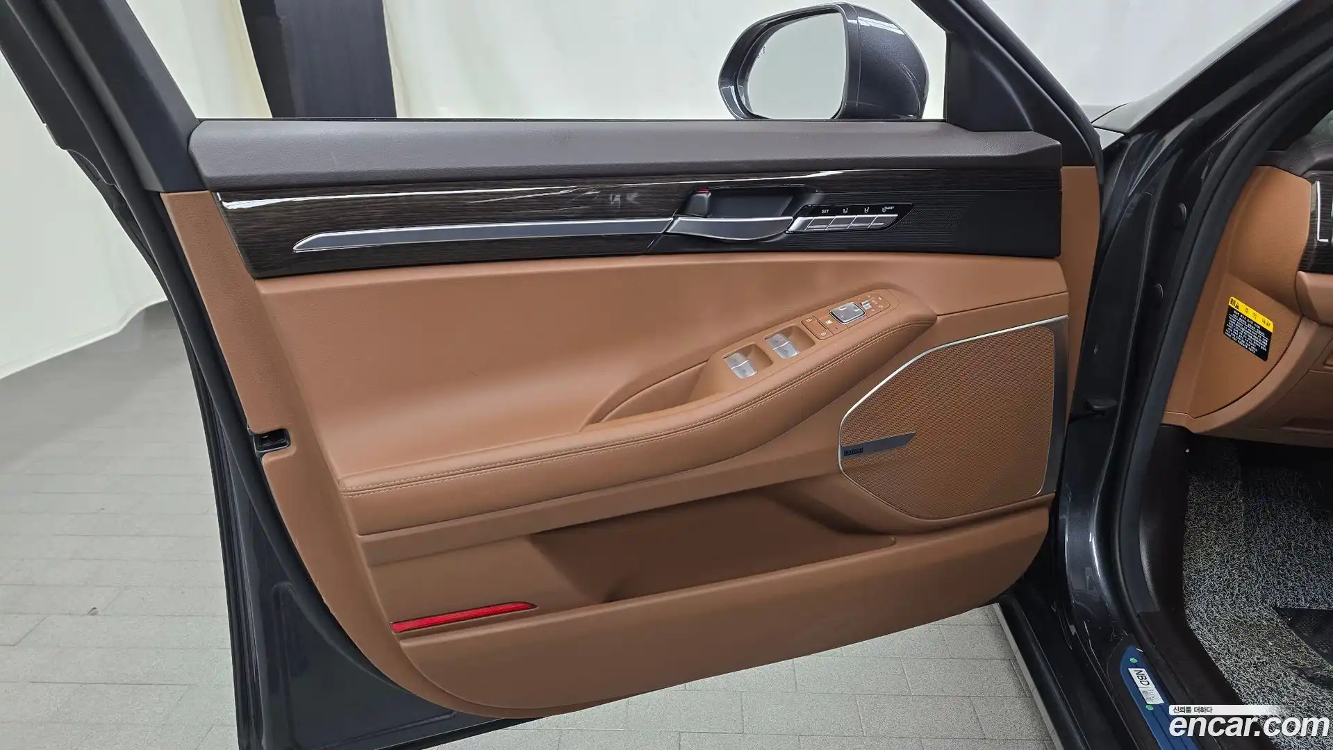 G90 Genesis 2020.7-INNER-034