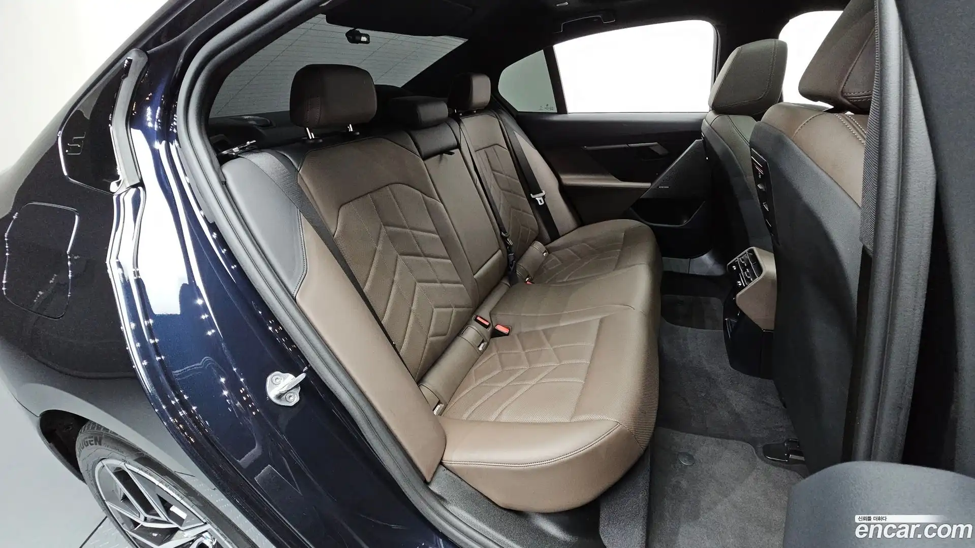 5-Series BMW 2024.4-OPTION-015