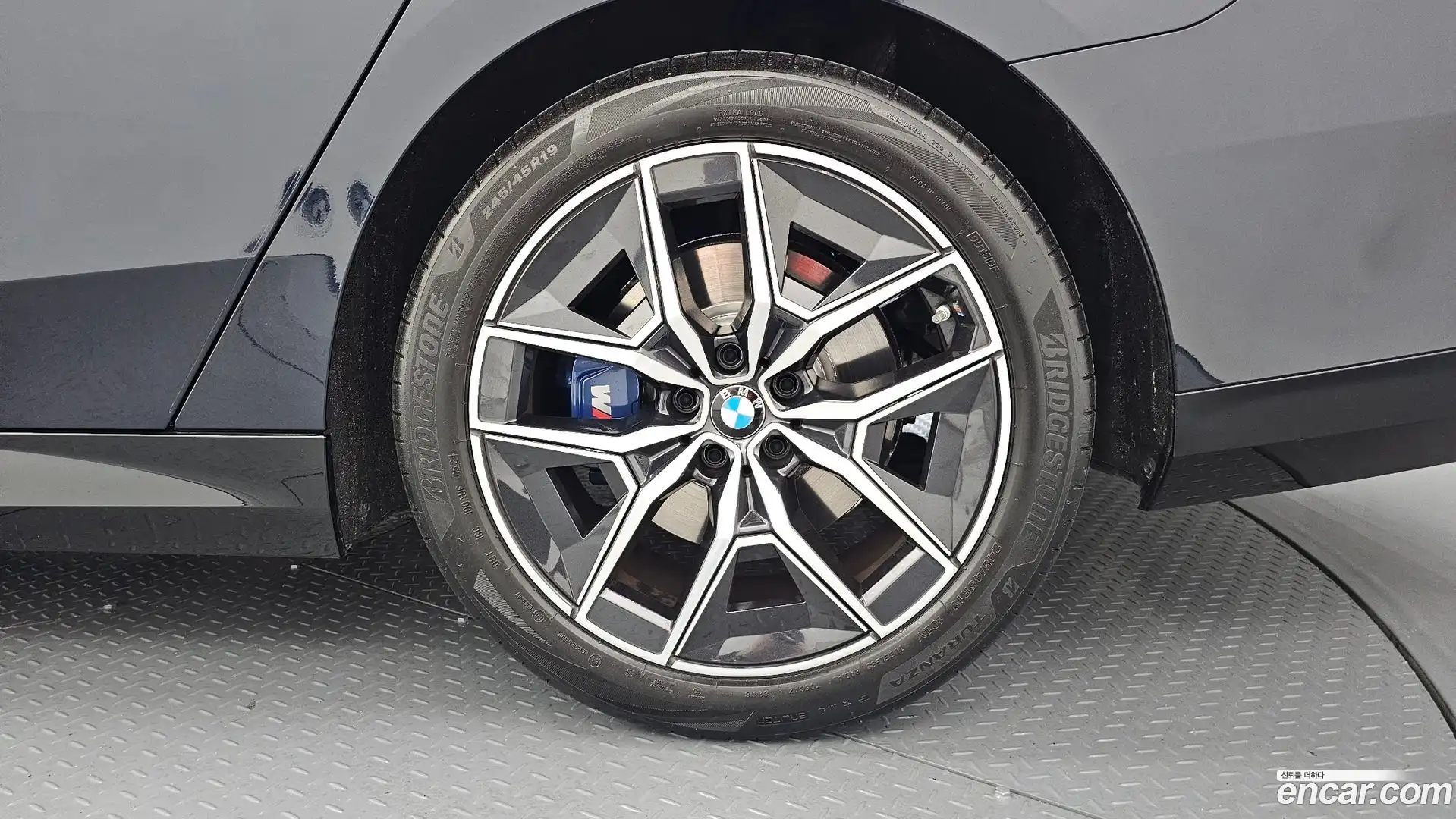 5-Series BMW 2024.4-OUTER-031