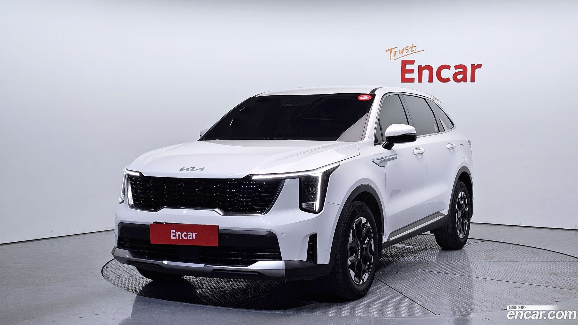 Main__Slider__Photo:Sorento Kia 2023.9-0