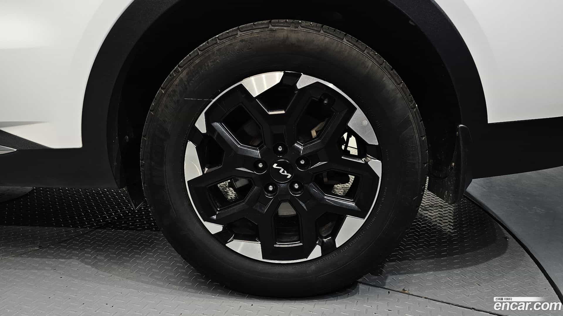 Sorento Kia 2023.9-OUTER-031
