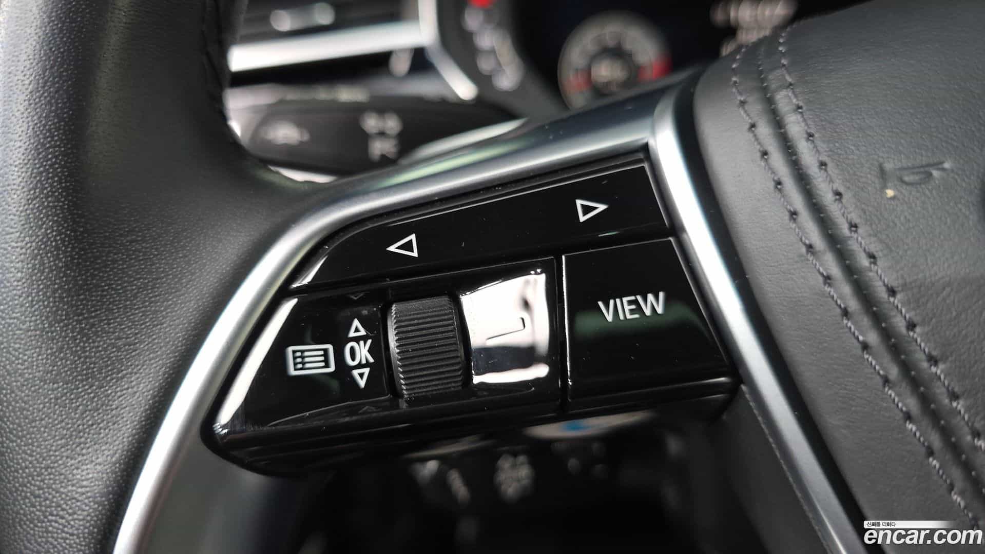 A8 Audi 2022.11-OPTION-041