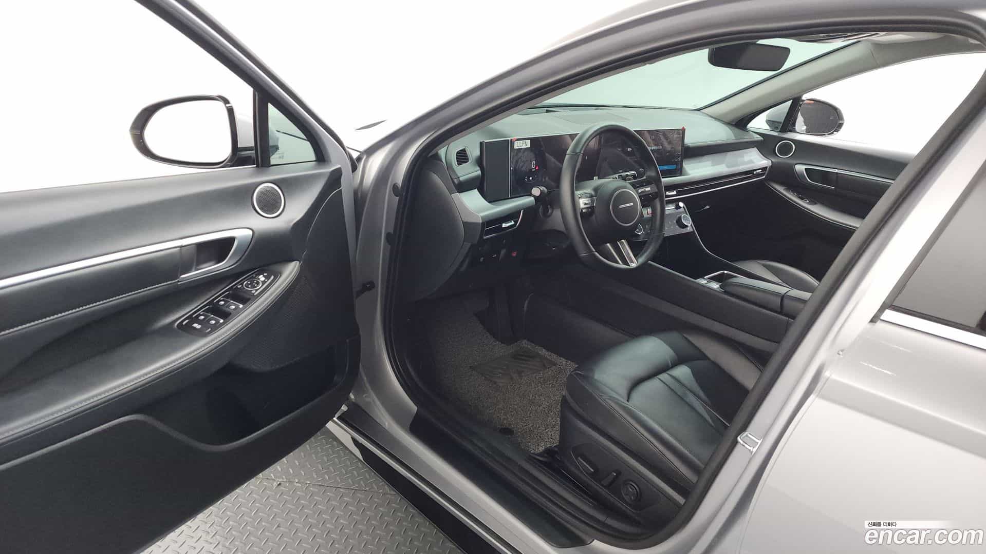 Sonata Hyundai 2025.2-INNER-010